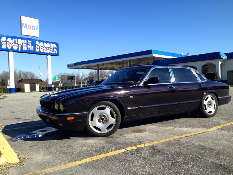 Illustration for article titled Project car: 1995 Jaguar XJR manual